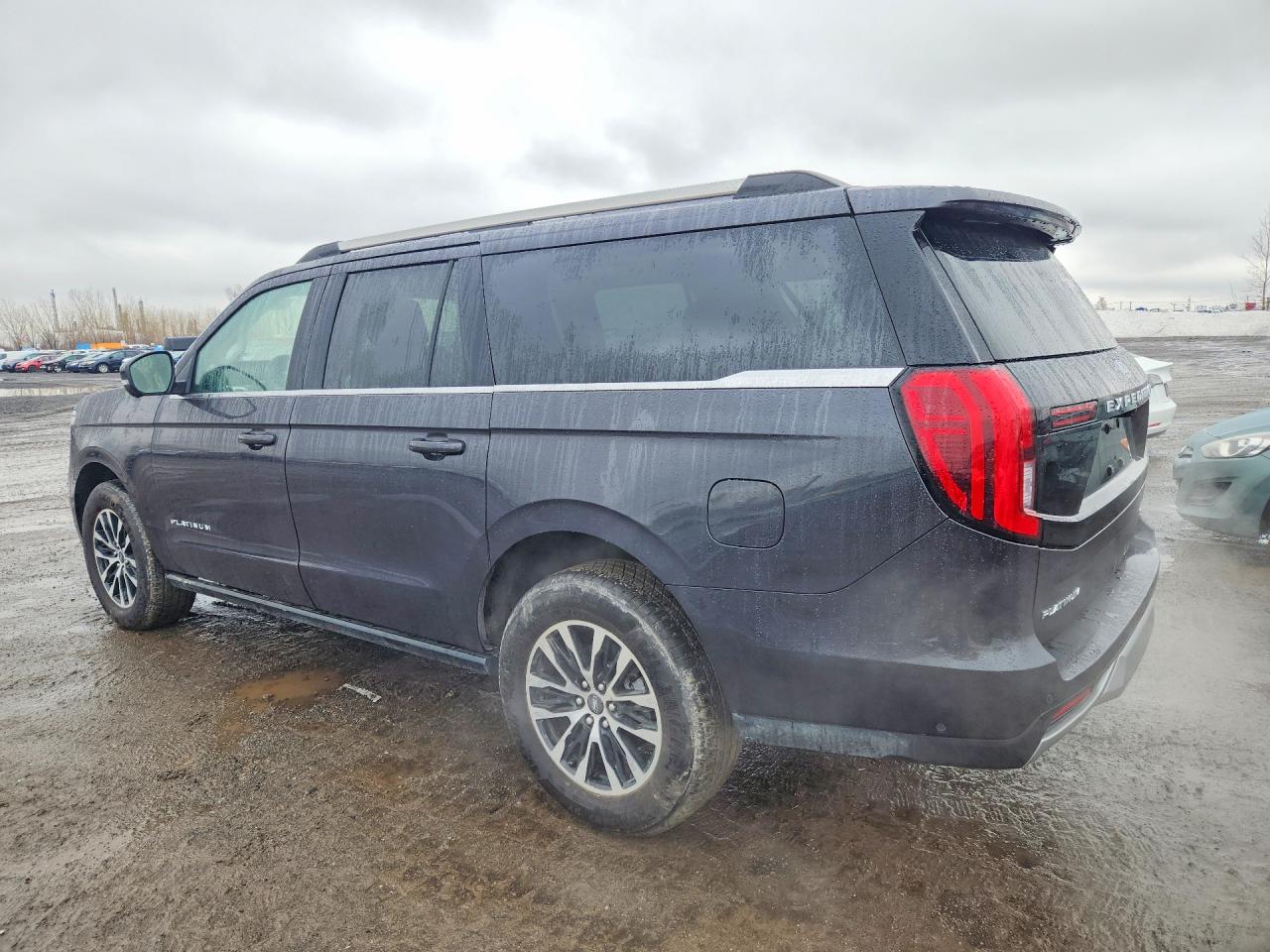 2025 Ford Expedition VIN 1FMJK1M84SEA61485 photo 2