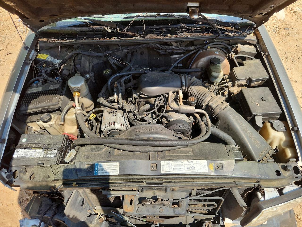 1999 GMC Jimmy VIN 1GKCS13W0X2501969 photo 11