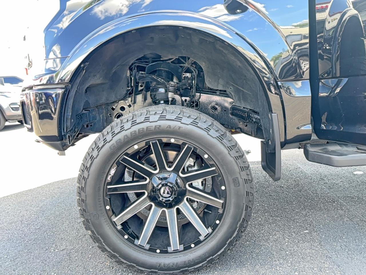 2019 Ford F150 VIN 1FTFW1E44KFC68933 photo 11