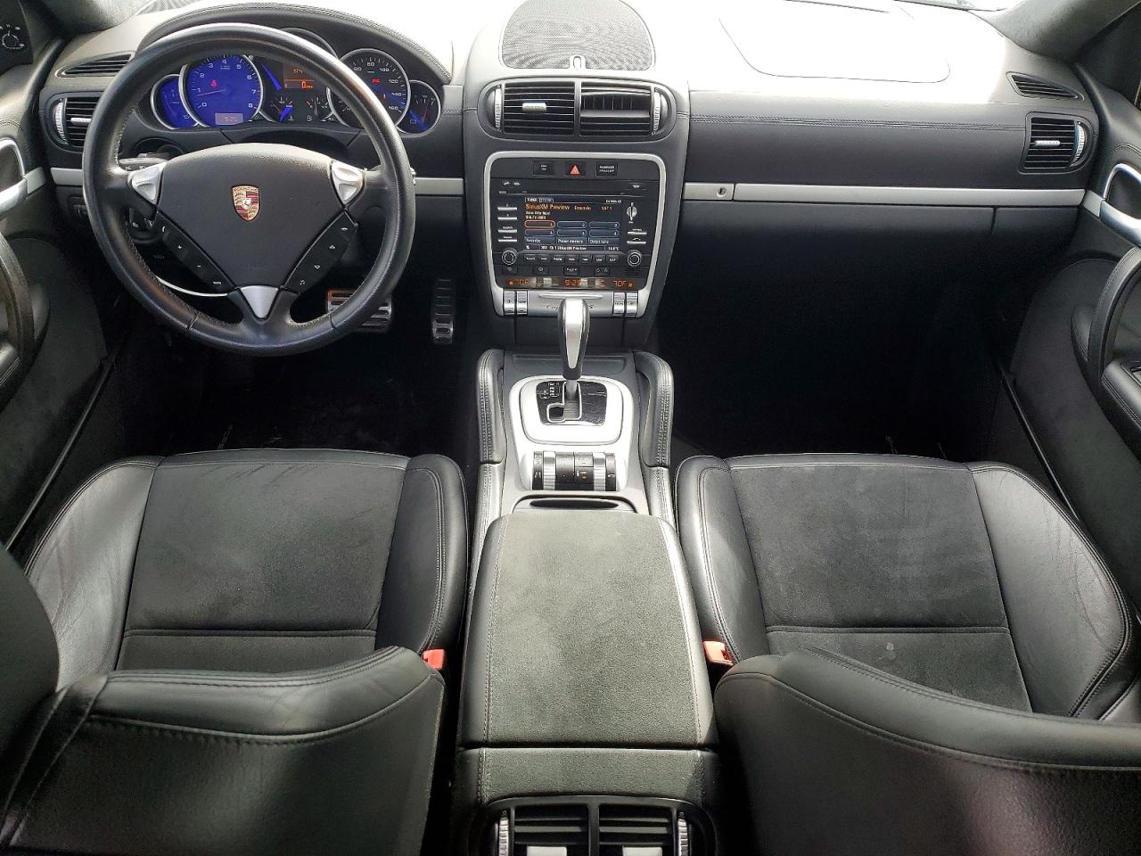 2010 Porsche Cayenne VIN WP1AD2APXALA61550 photo 8