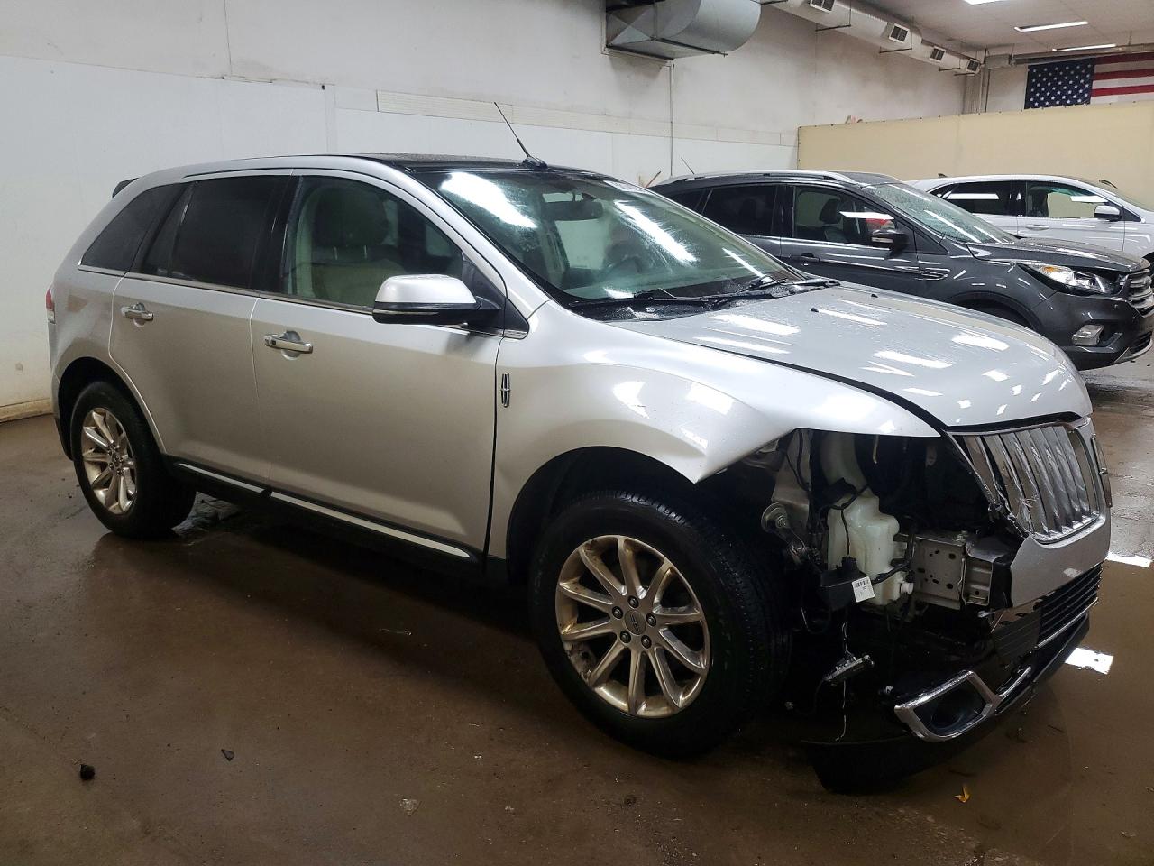 2013 Lincoln Mkx VIN 2LMDJ8JK6DBL17380 photo 4