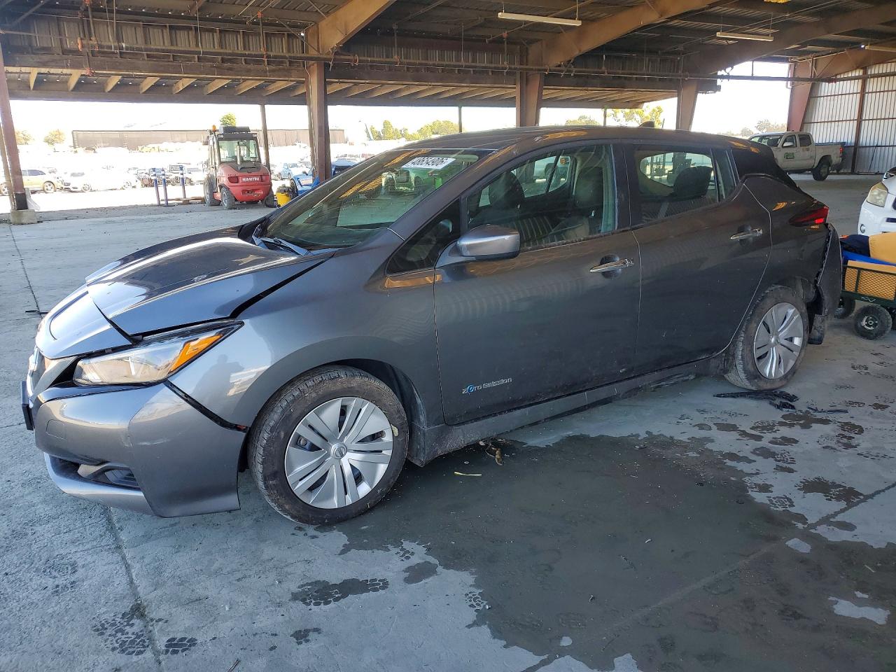 2018 NISSAN Leaf VIN 1N4AZ1CP1JC303853 photo 1