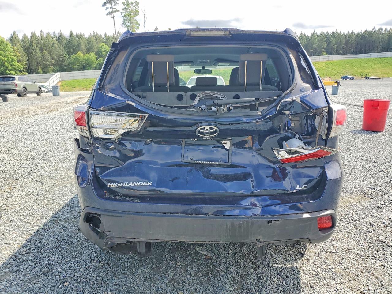 2015 Toyota Highlander VIN 5TDZARFH4FS015676 photo 6