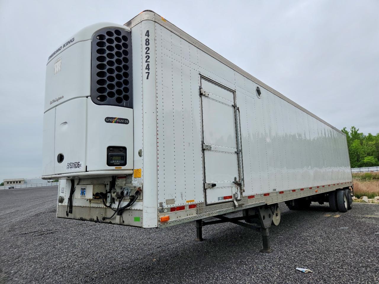 2015 UTILITY All models VIN 1UYVS2484FM408340 photo 2