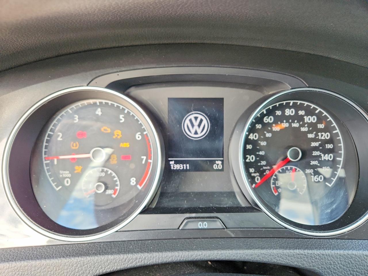 2018 VOLKSWAGEN Golf VIN 3VWD17AU2JM763366 photo 9