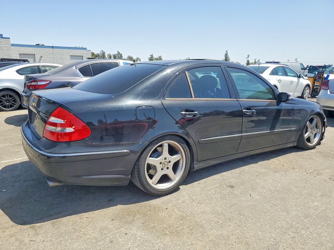 2006 Mercedes-Benz E-class VIN WDBUF70JX6A888209 photo 3