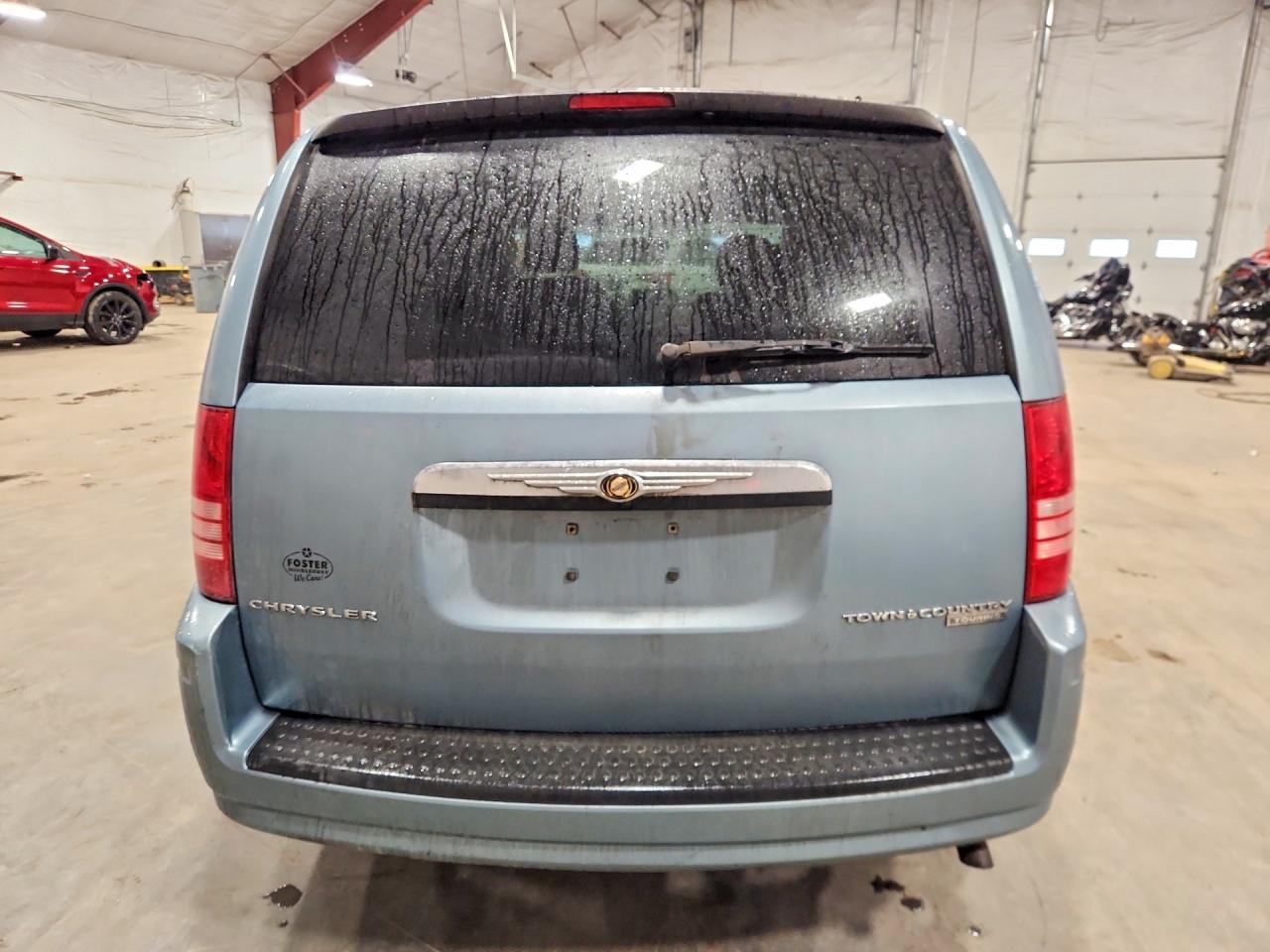 2010 Chrysler Minivan VIN 2A4RR5D10AR284633 photo 6