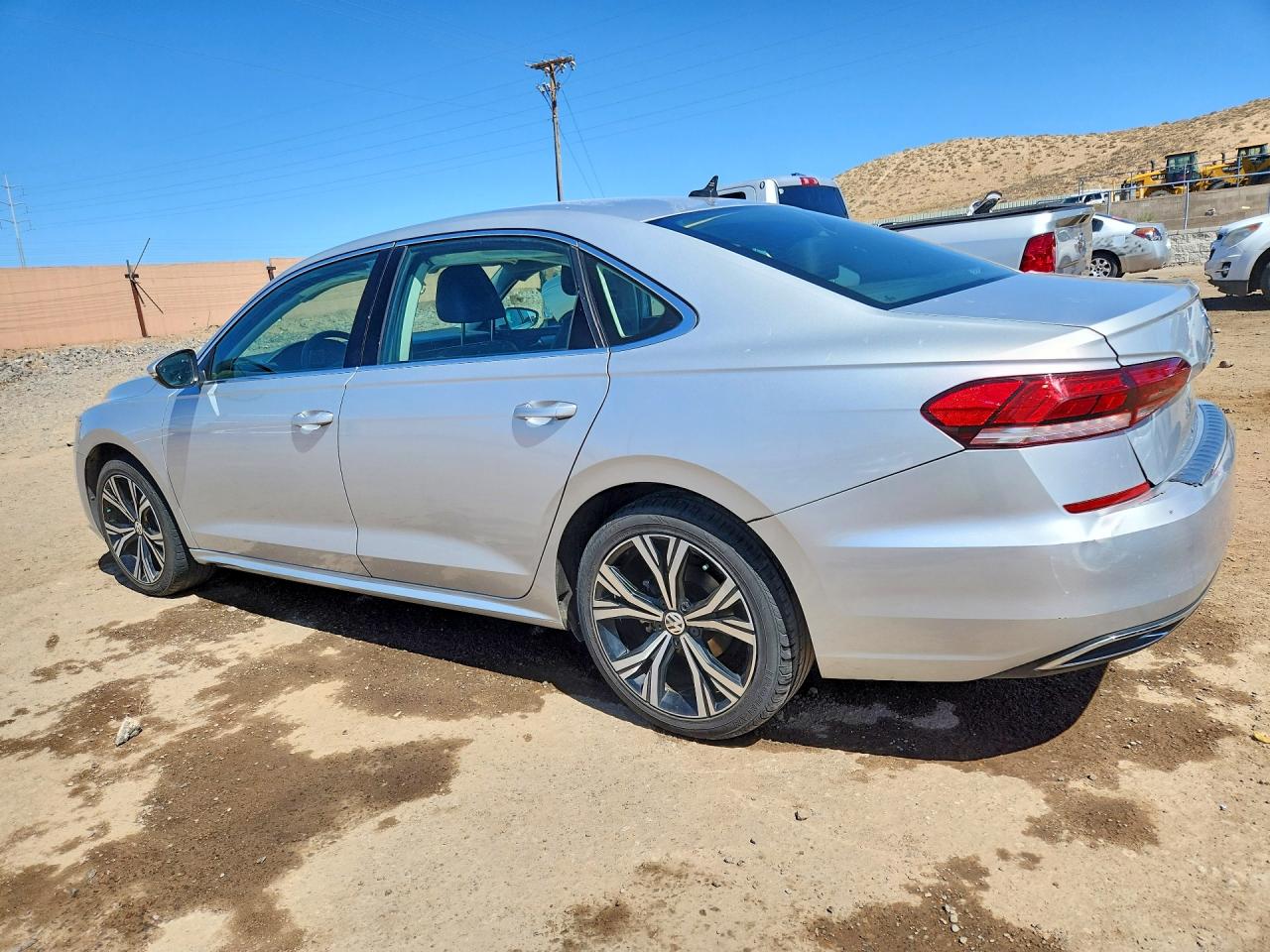 2021 Passat VIN 1VWSA7A38MC010364 photo 2