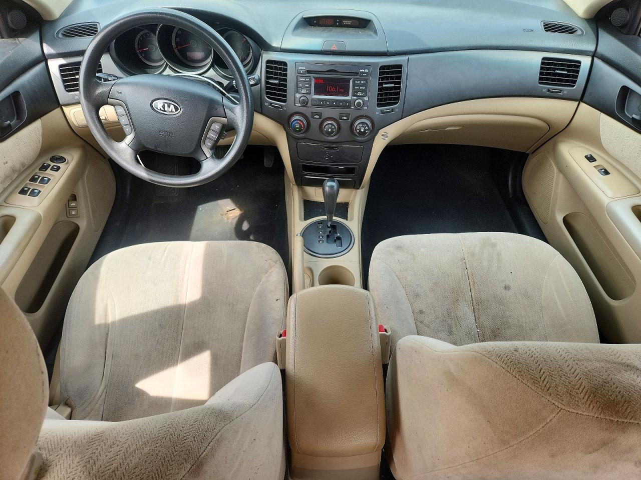 2010 Kia Optima VIN KNAGG4A84A5377518 photo 8