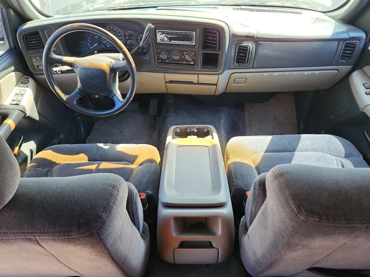 2001 Chevrolet Tahoe VIN 1GNEC13T51R187958 photo 8