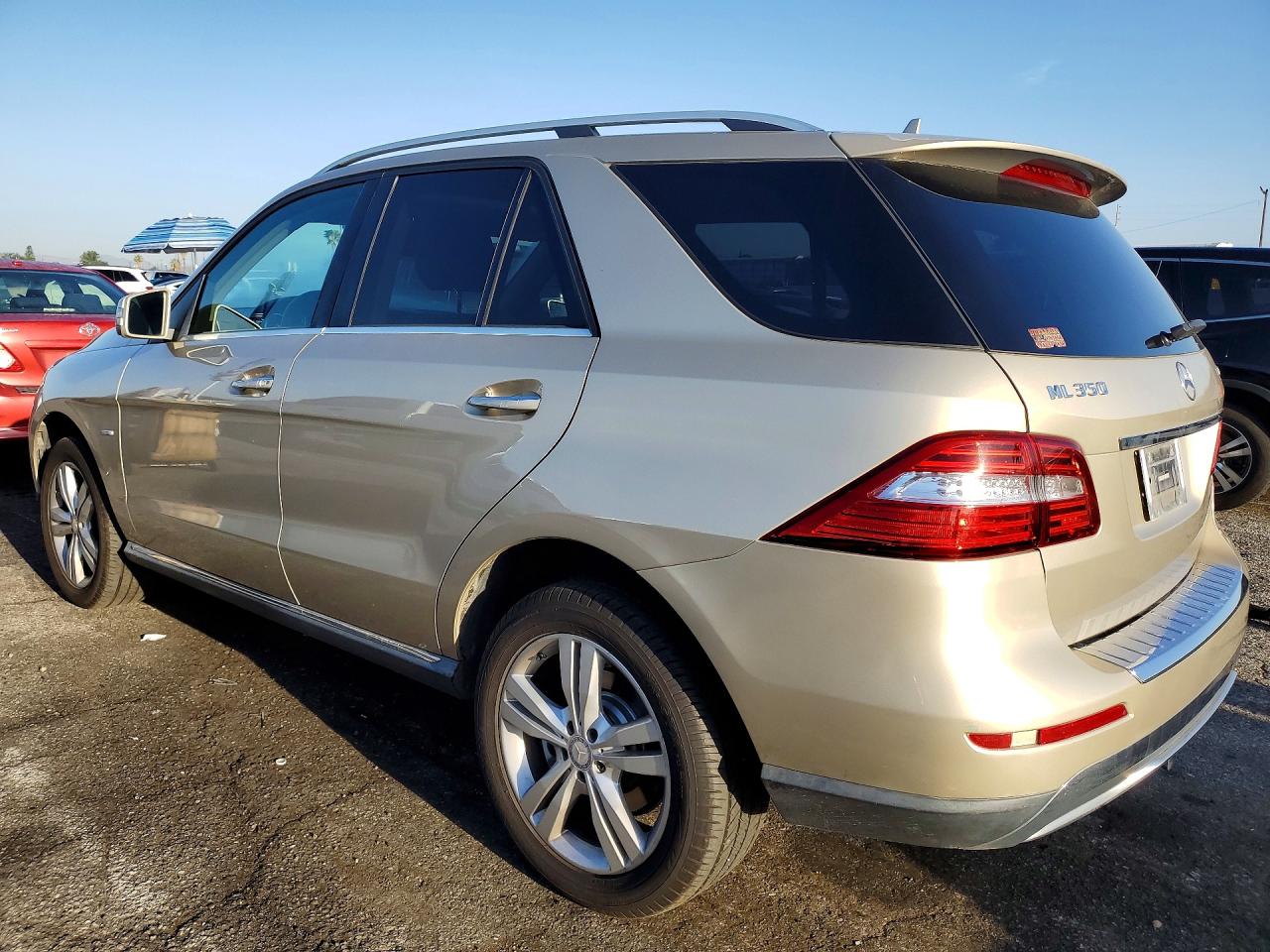 2012 Mercedes-Benz M-class VIN 4JGDA2EBXCA073472 photo 2