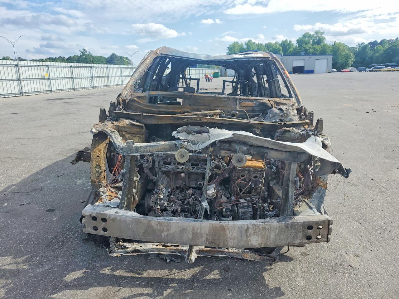 2025 Toyota Highlander VIN 5TDKBRCH6SS678406 photo 5