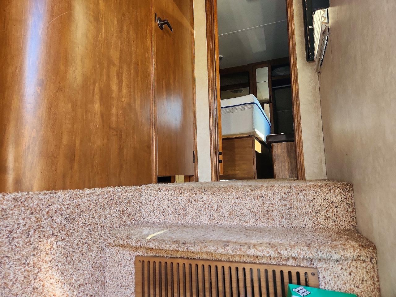 2013 KEYSTONE Trailer VIN 4YDF37731DR801559 photo 9