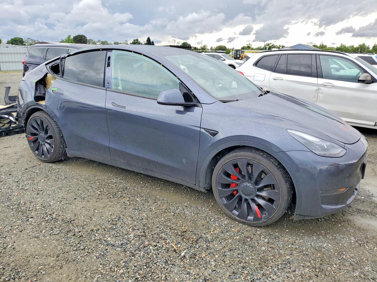 2022 Tesla Model y VIN 7SAYGDEF2NF404092 photo 4