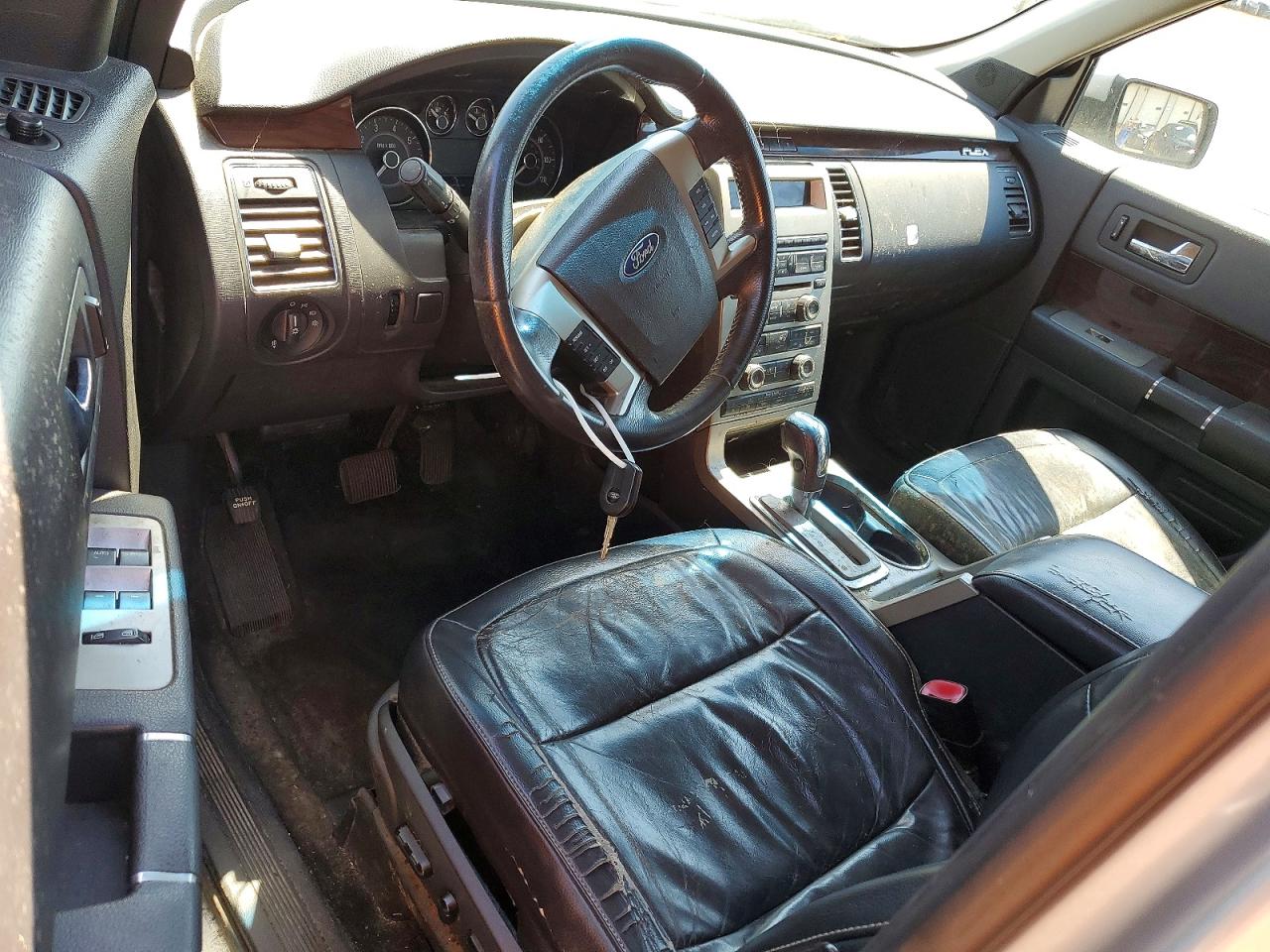 2009 Ford Flex VIN 2FMEK62C09BA06866 photo 8