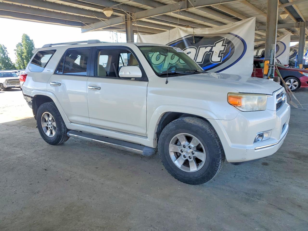 2010 Toyota 4runner VIN JTEZU5JR1A5004581 photo 4