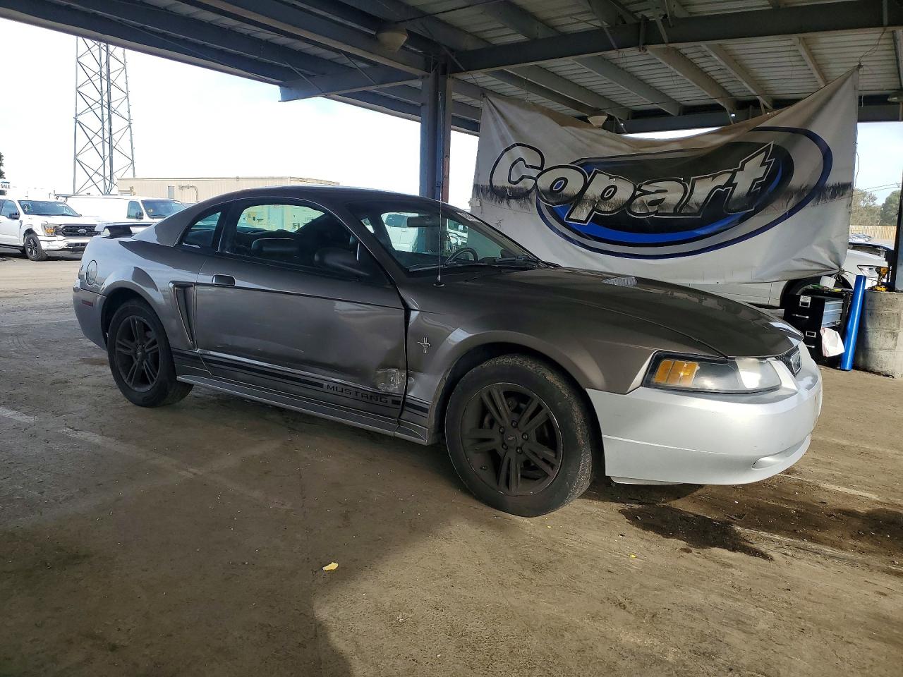 2001 Ford Mustang VIN 1FAFP40441F246084 photo 4