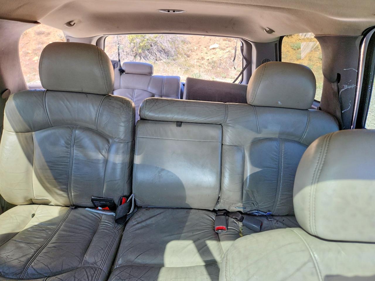 2002 CHEV Tahoe VIN 1GNEK13TX2R166334 photo 10