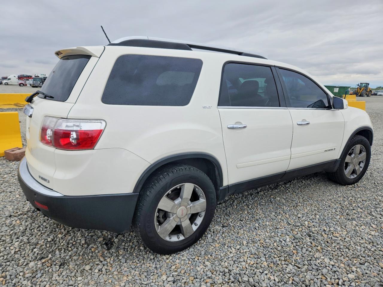 2007 GMC Acadia VIN 1GKEV33767J172155 photo 3