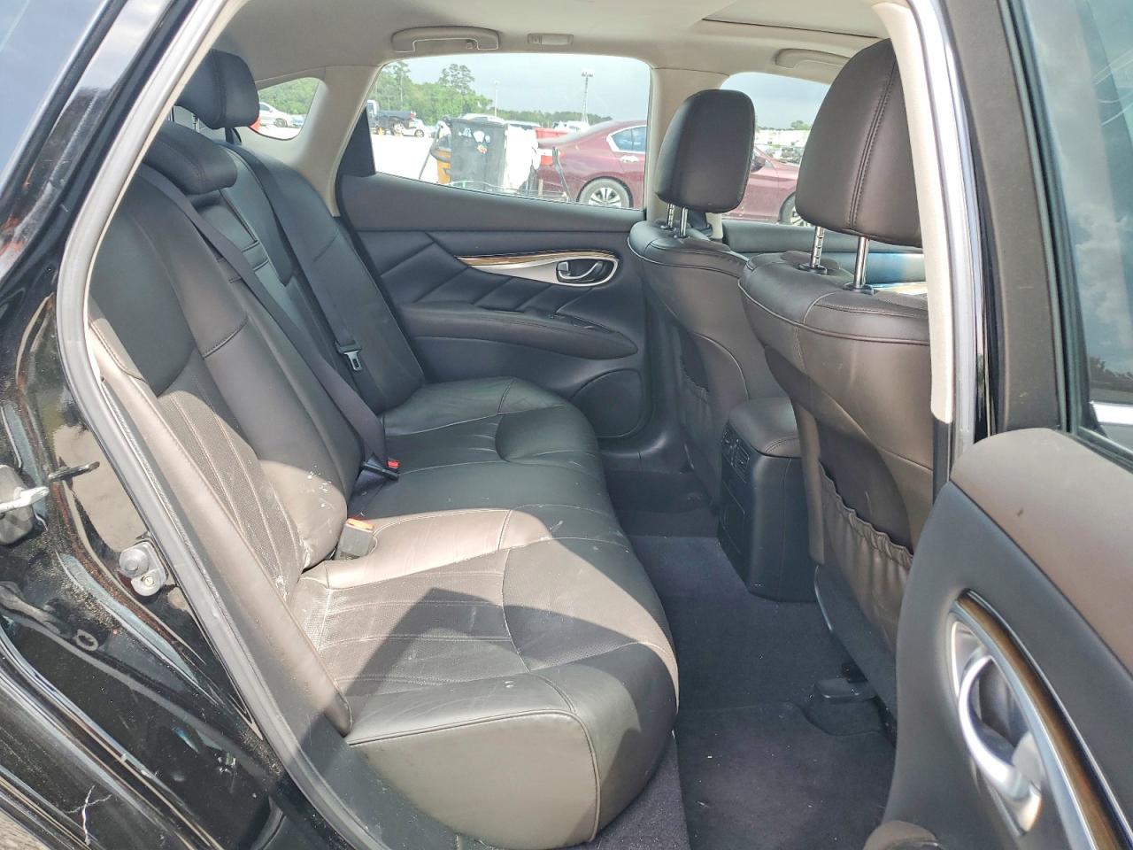 2015 INFINITI Q70 VIN JN1BY1AP9FM540714 photo 10