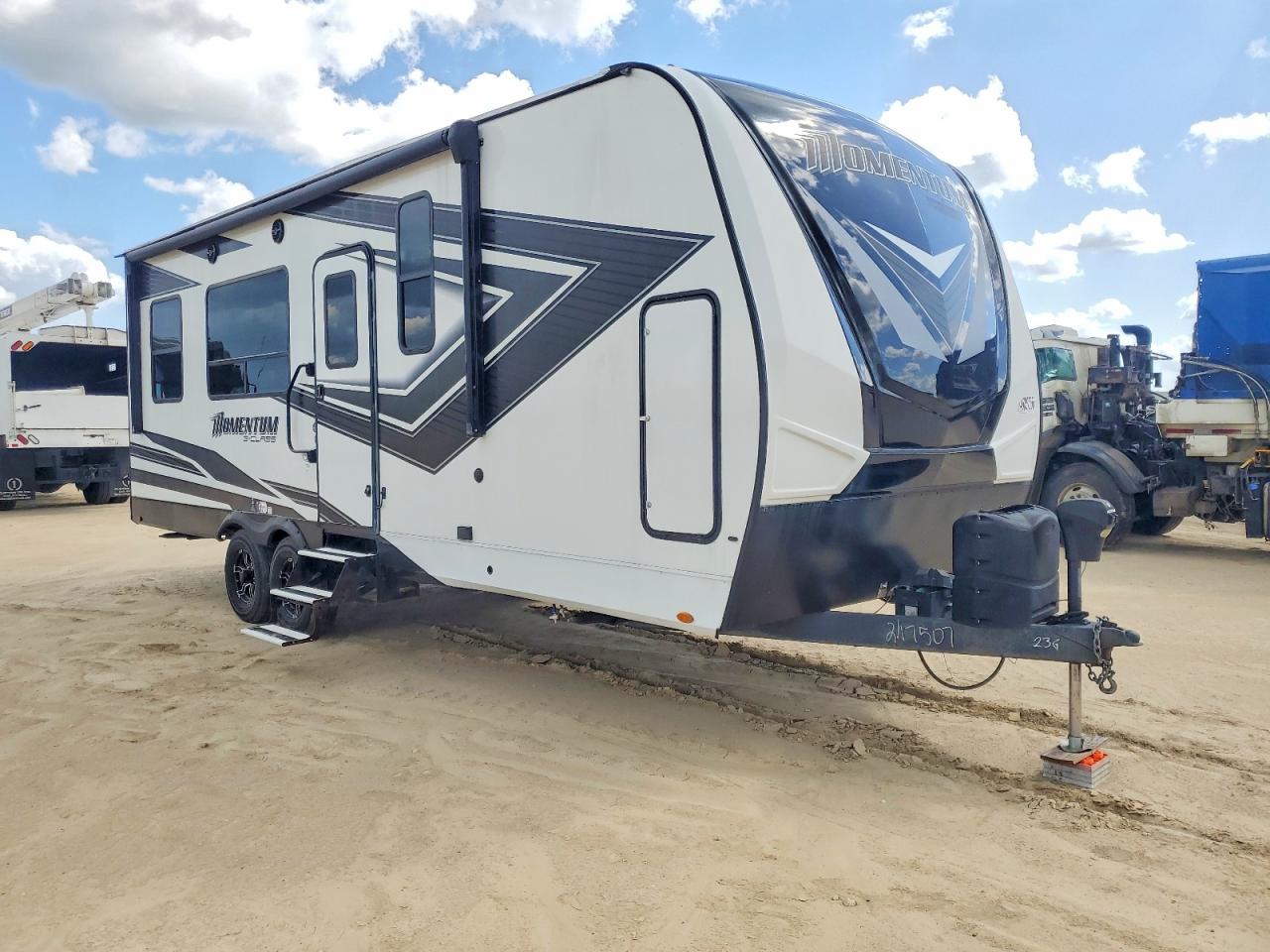2022 GRAND Momentum VIN 573TM2120N1217507 photo 1