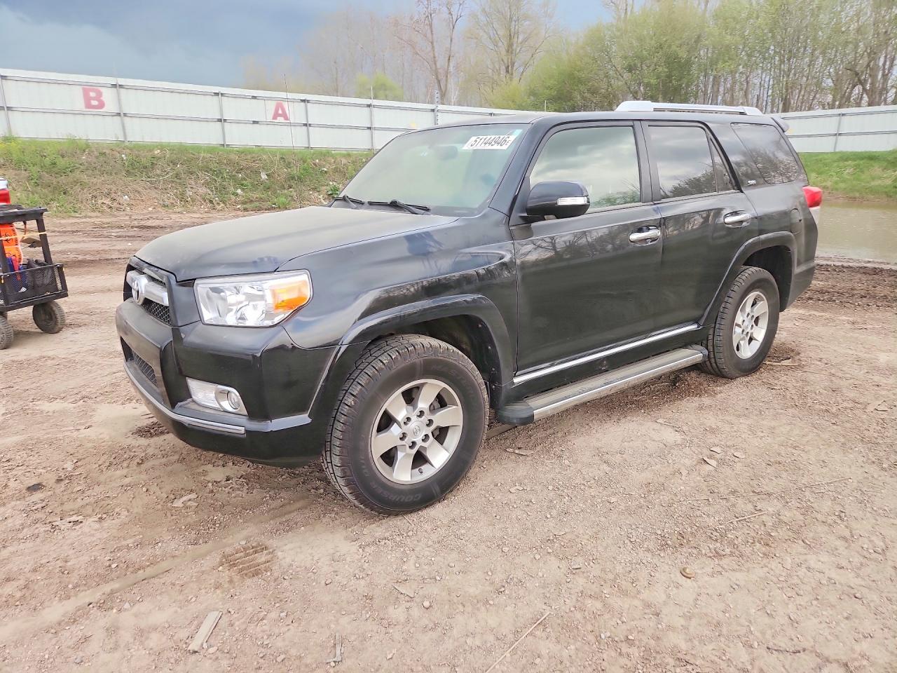 2013 Toyota 4runner VIN JTEBU5JR2D5137727 photo 1