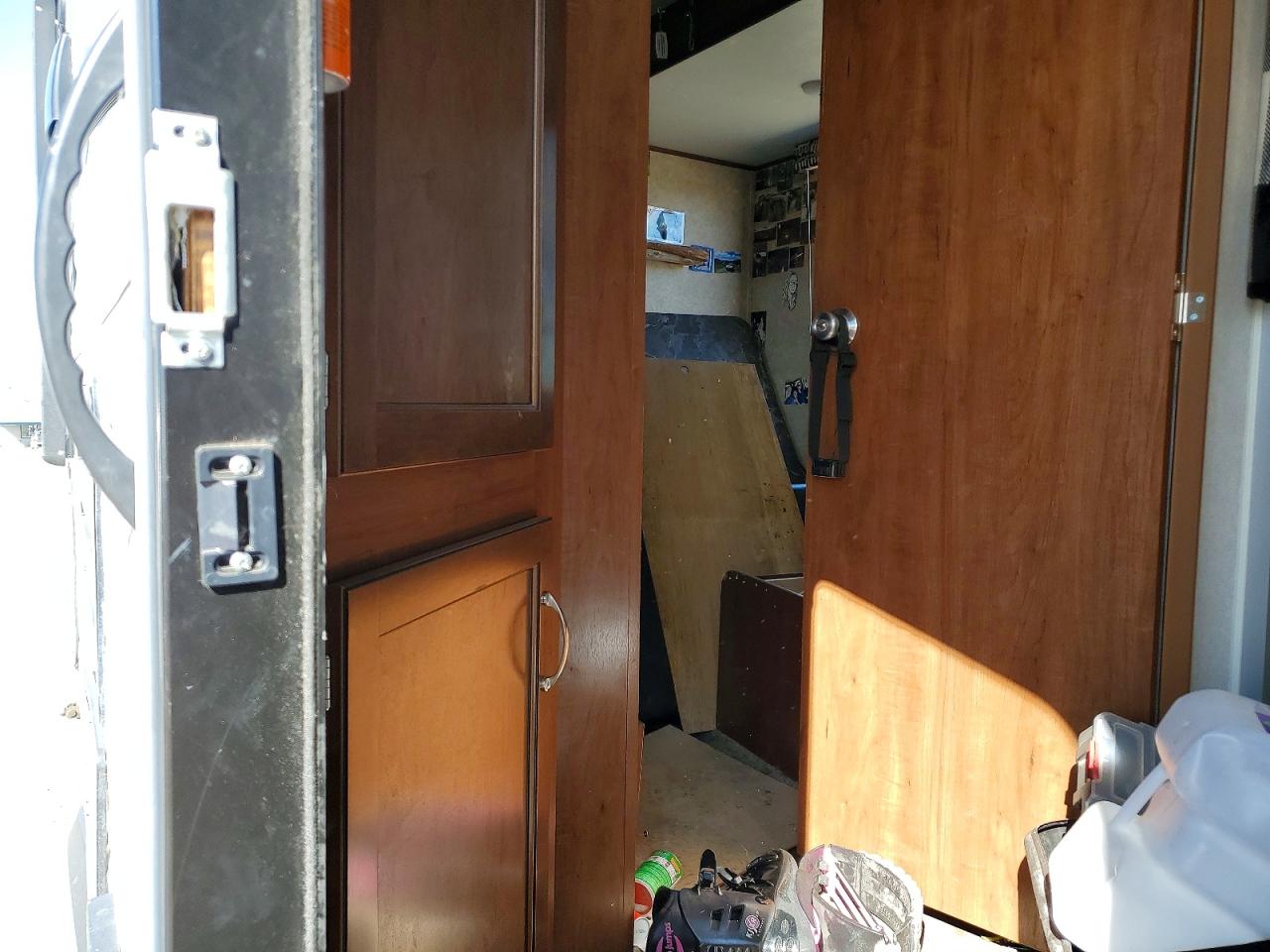 2017 JAYCO Jayco VIN 1UJBJ0BN3H77U0109 photo 6