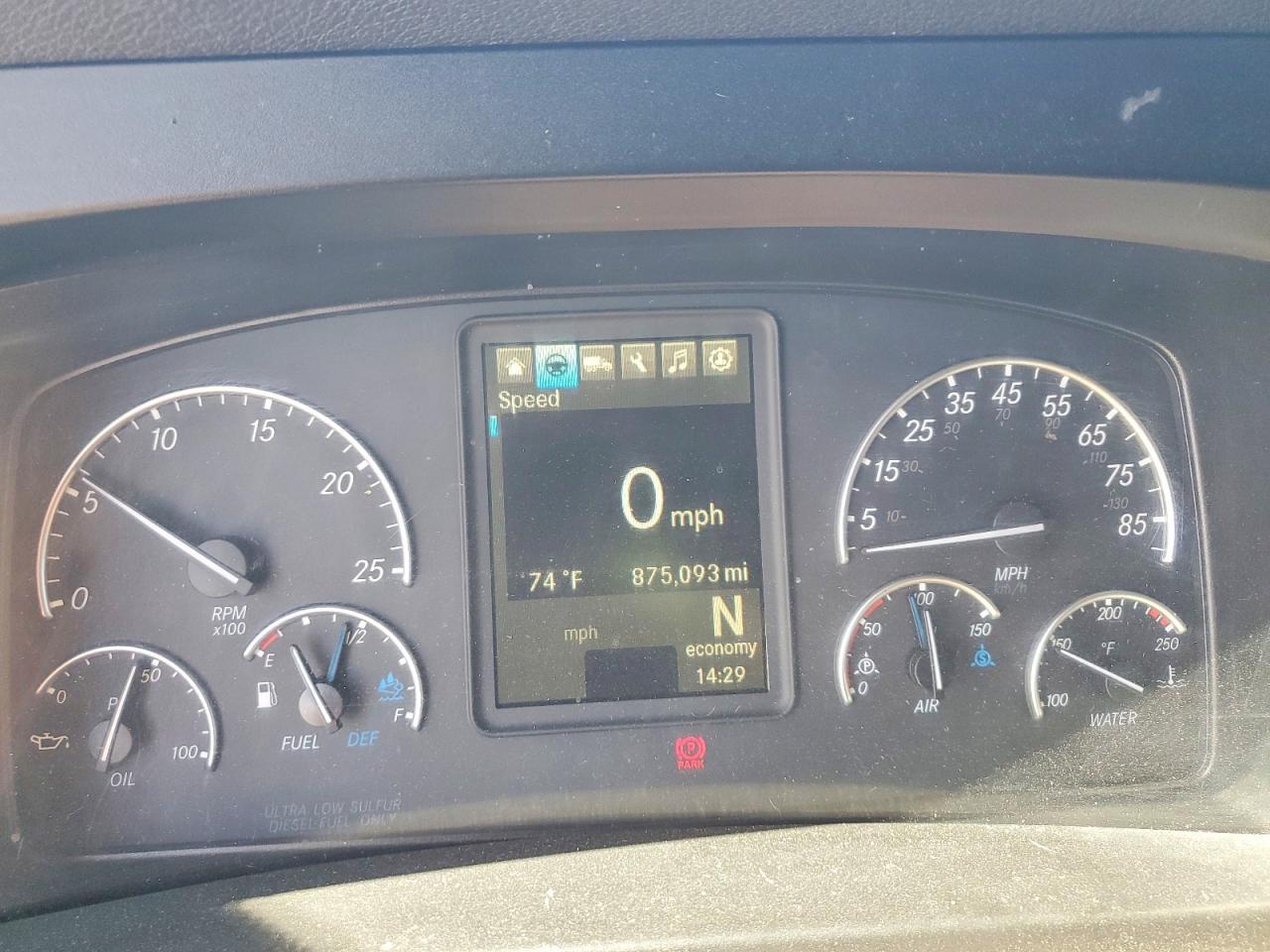 2018 FREIGHTLINER All other VIN 3AKJHHDR0JSJW5385 photo 8