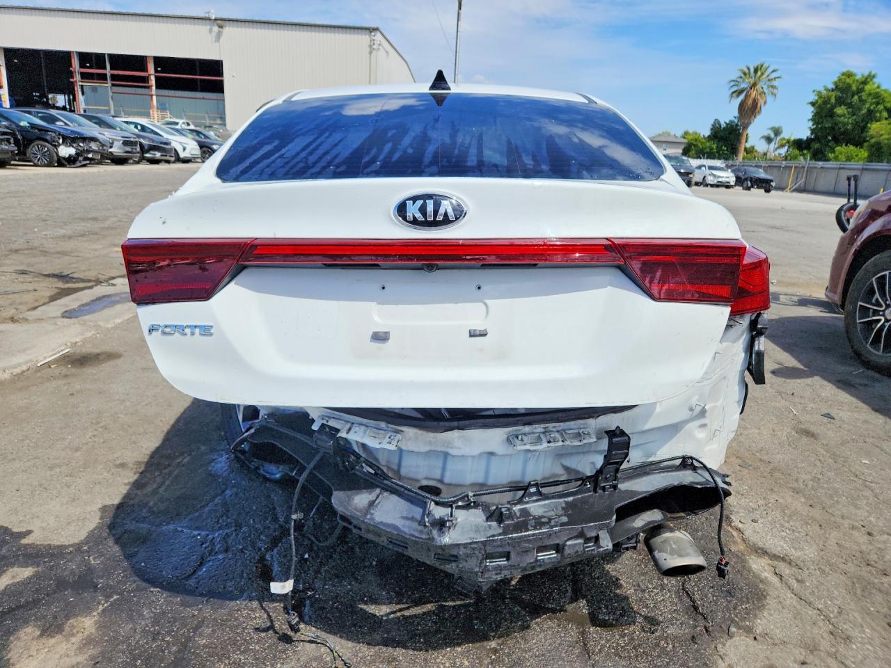 2021 Kia Forte lxs VIN 3KPF24AD8ME403881 photo 6
