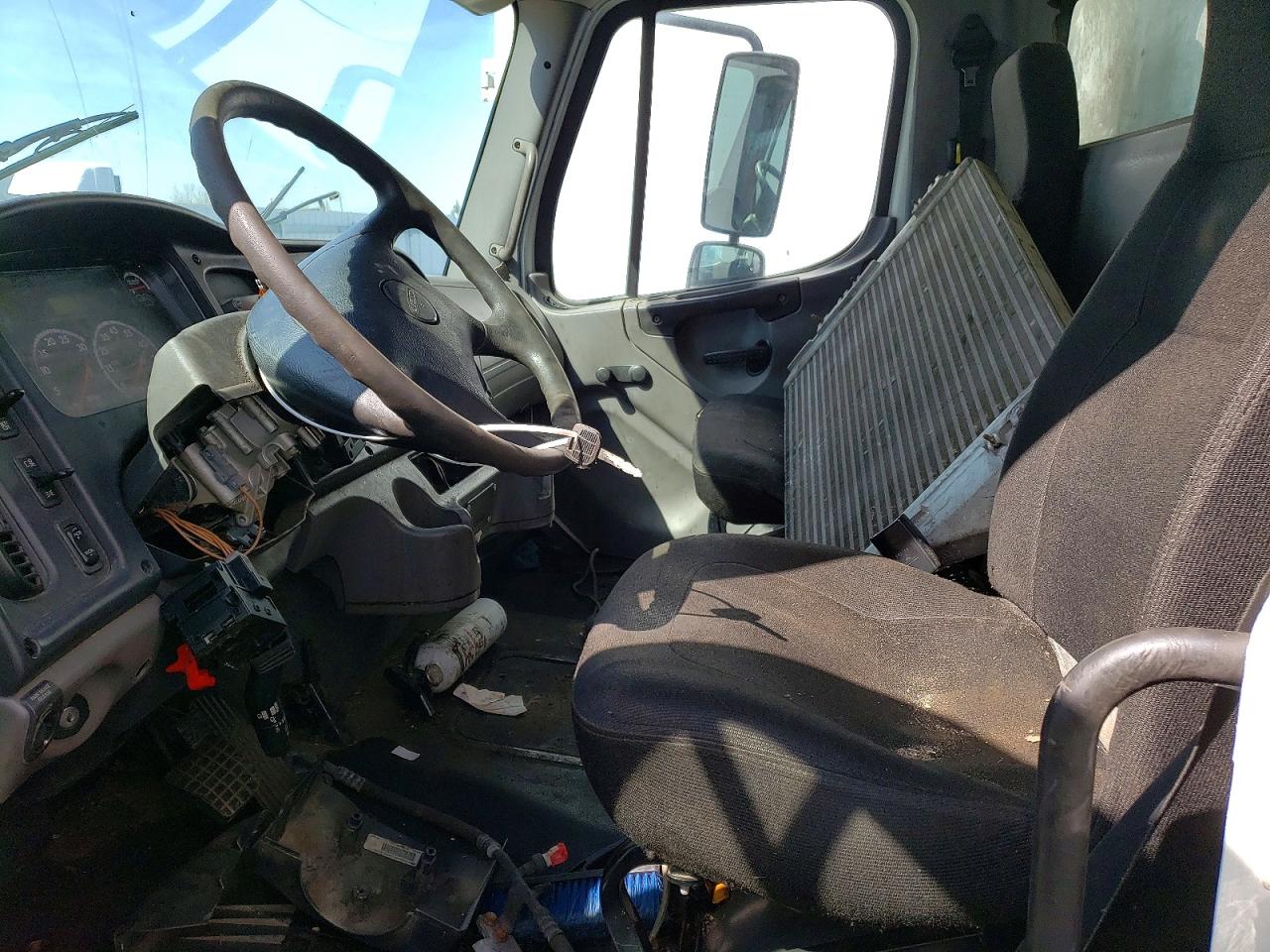 2012 FREIGHTLINER All other VIN 1FVACWDU5CHBF6376 photo 7