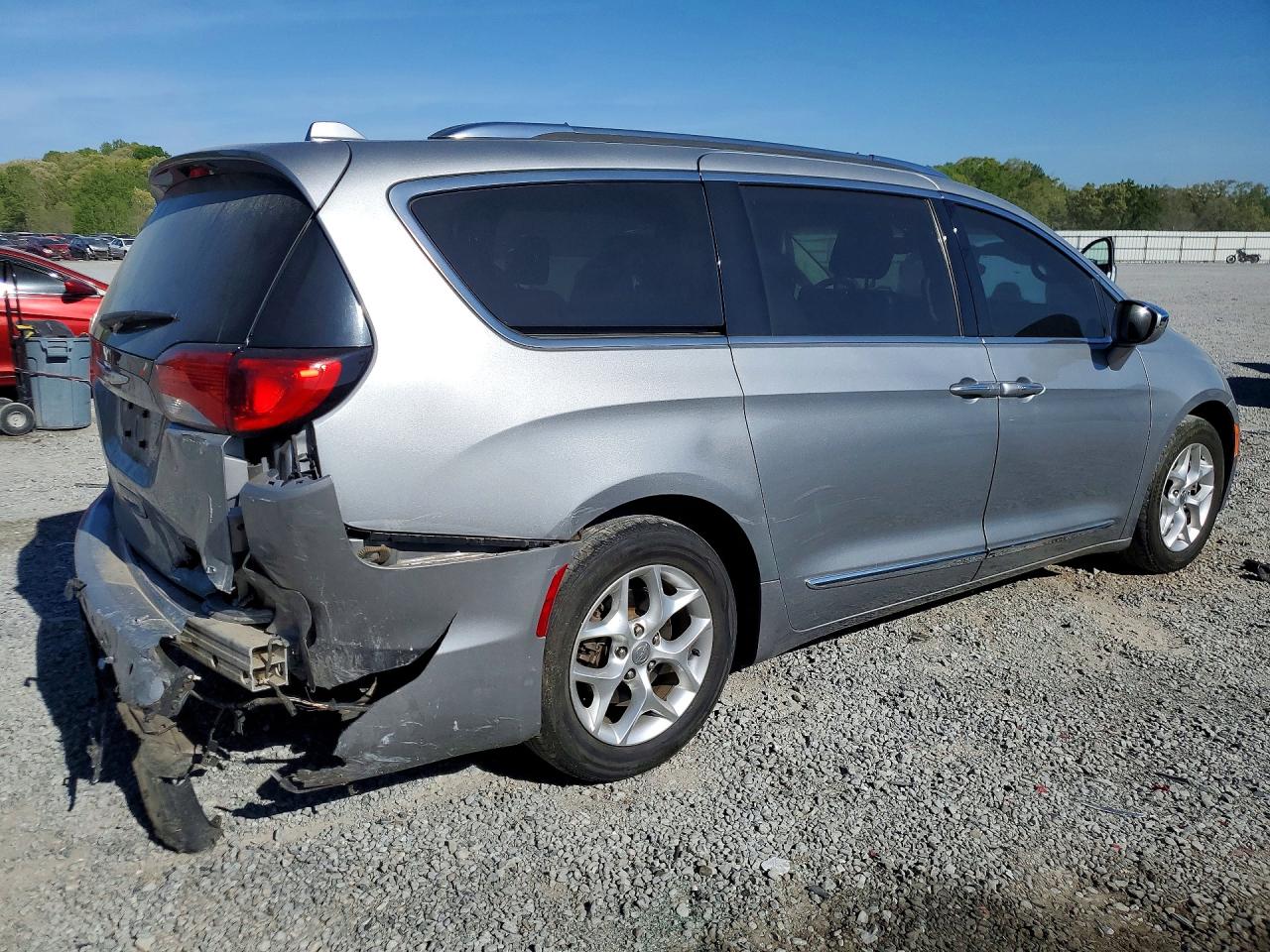 2019 Chrysler Pacifica VIN 2C4RC1GG2KR730959 photo 3