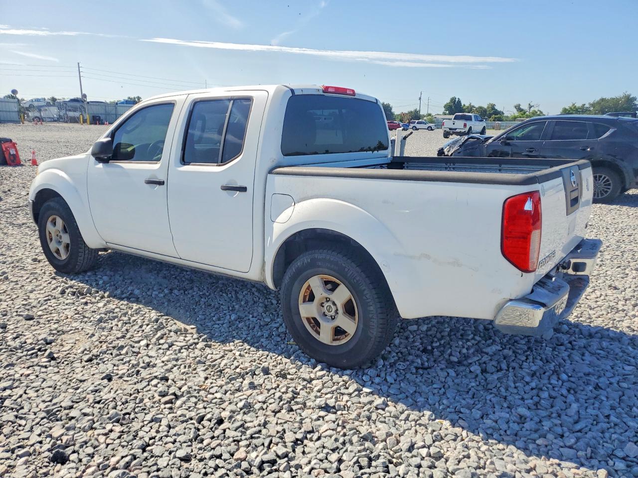 2005 Nissan Frontier VIN 1N6AD07U85C460799 photo 2