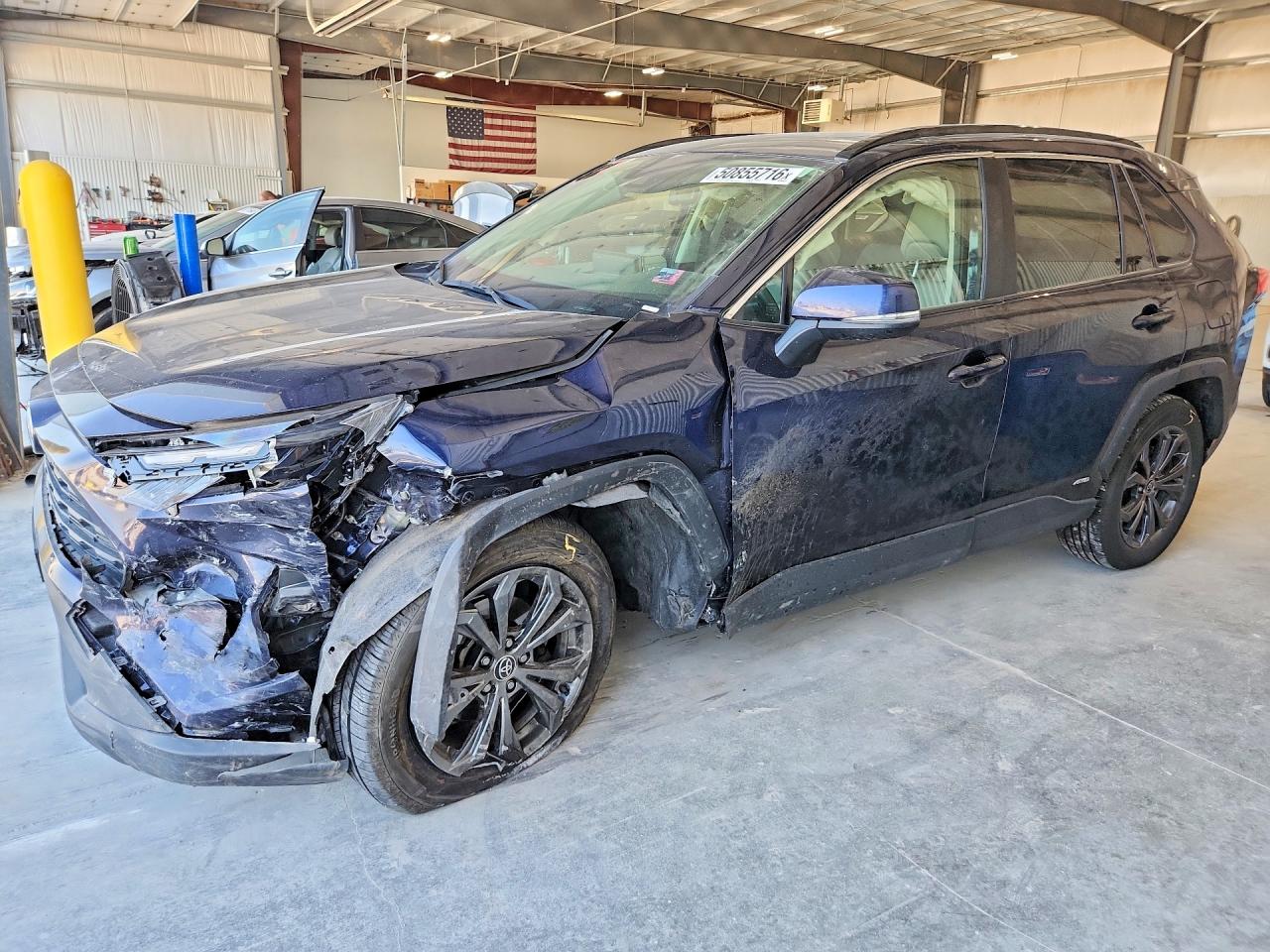 2022 Toyota Rav4 VIN JTMB6RFV9ND060194 photo 1