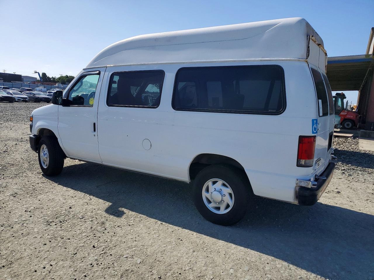 2014 Ford Econoline VIN 1FTNE2EL7EDA47547 photo 2