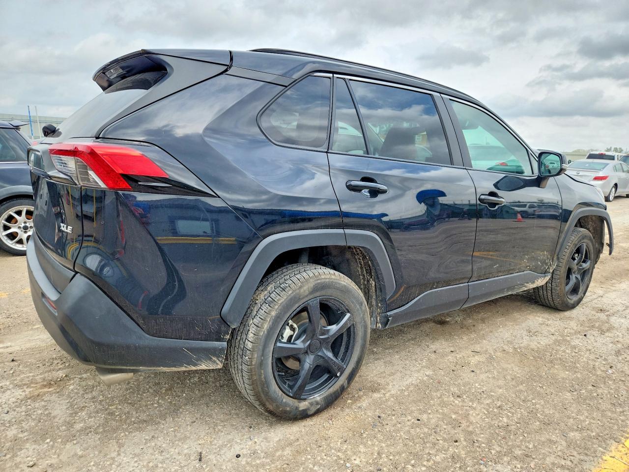 2020 Toyota Rav4 VIN 2T3P1RFV7LC086976 photo 3