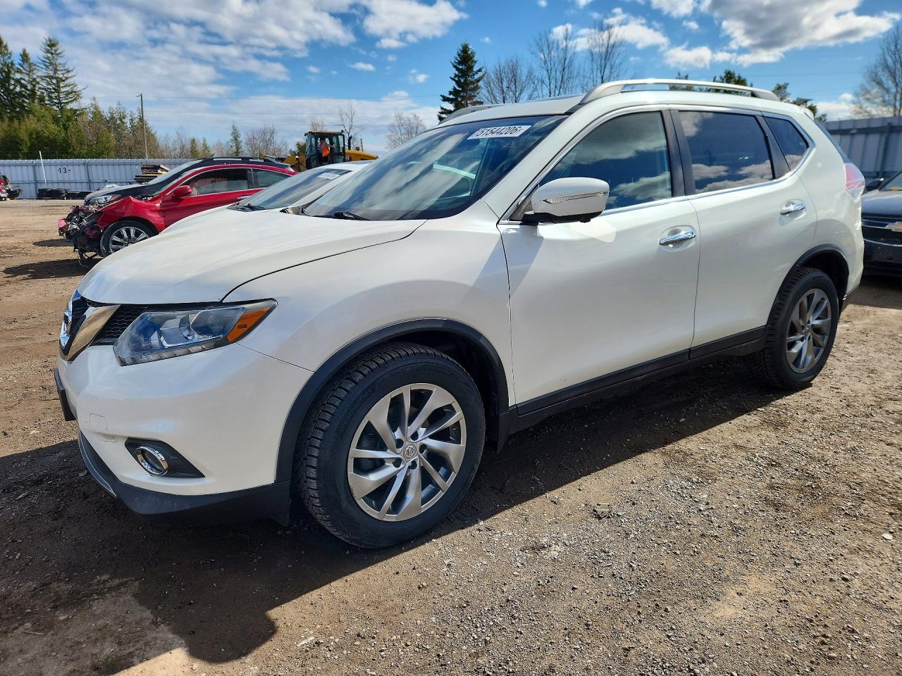 2015 Nissan Rogue VIN 5N1AT2MV8FC920586 photo 1