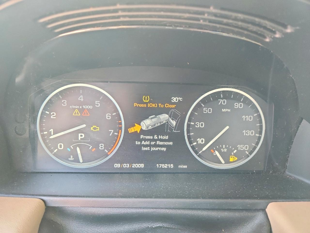 2011 Land Rangerover VIN SALMF1D41BA355879 photo 9