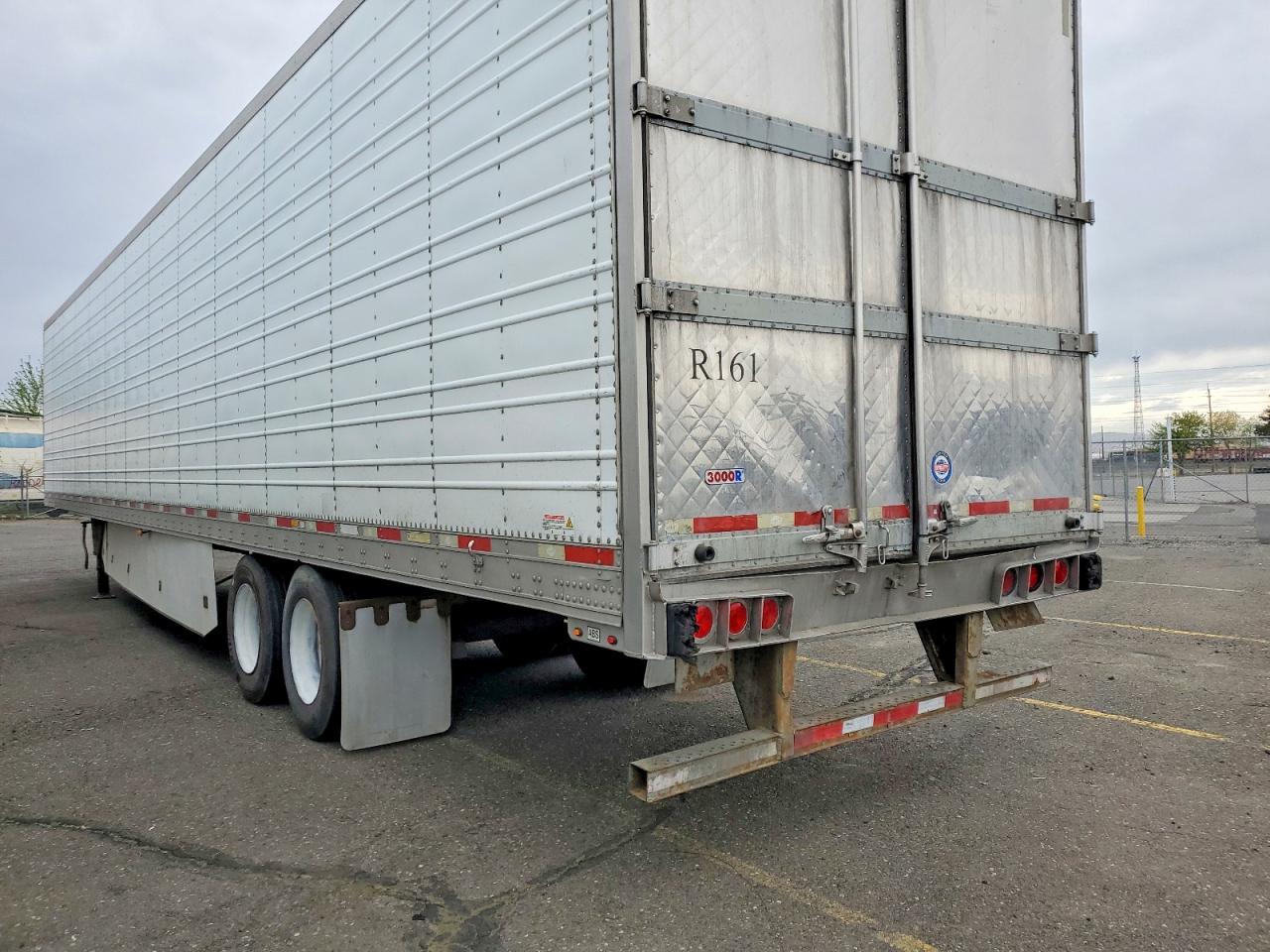 2018 UTILITY All models VIN 1UYVS2539J2219402 photo 9