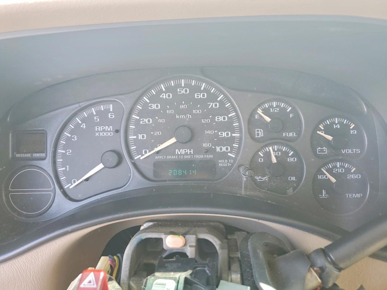 2002 Chevrolet Tahoe VIN 1GNEC13Z42R141737 photo 9