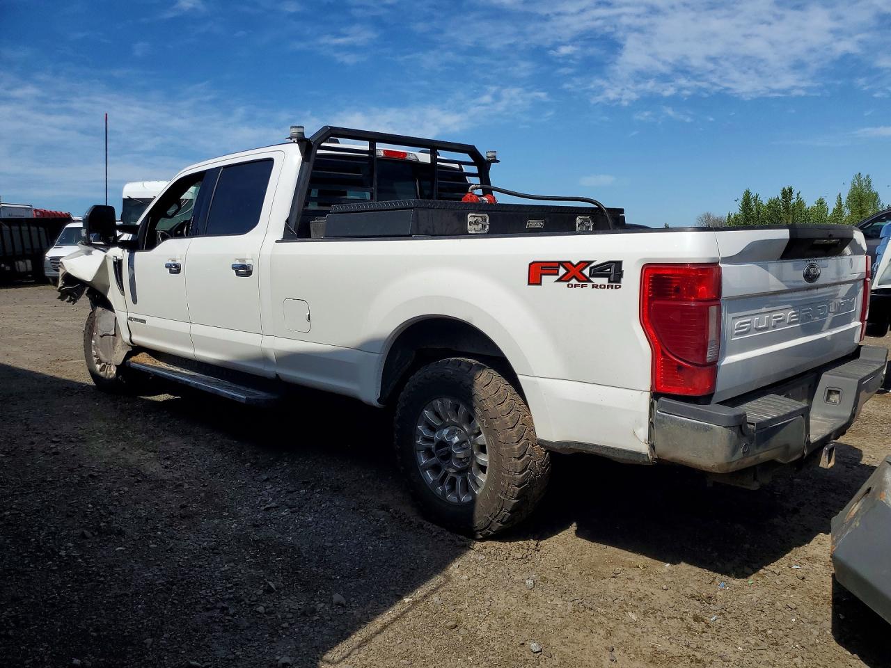 2021 FORD F350 VIN 1FT8W3BT9MEC49609 photo 2