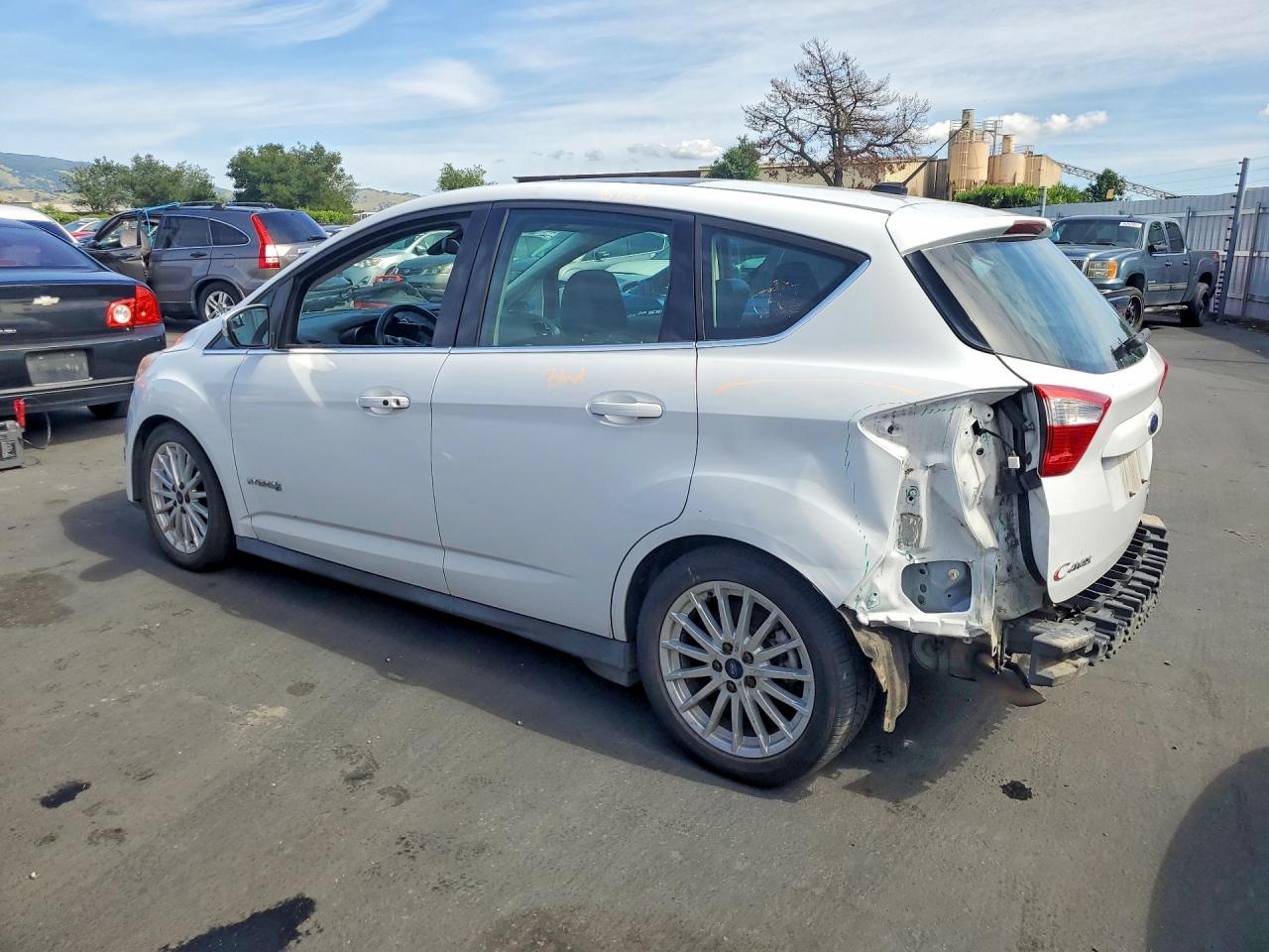 2016 Ford Cmax VIN 1FADP5BU7GL110939 photo 2