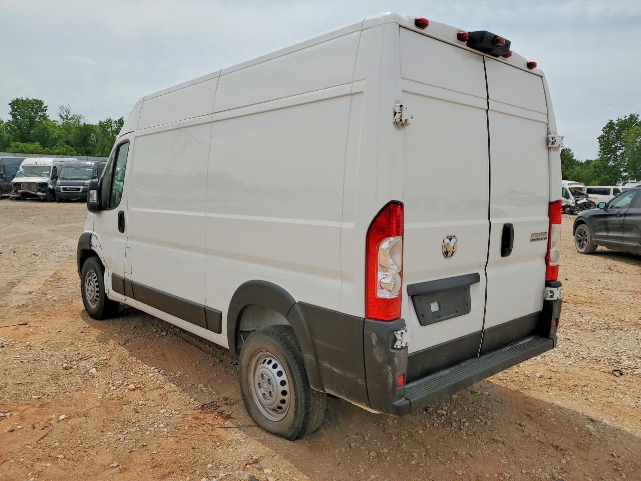 2025 Ram Promaster VIN 3C6LRVCGXSE511998 photo 2
