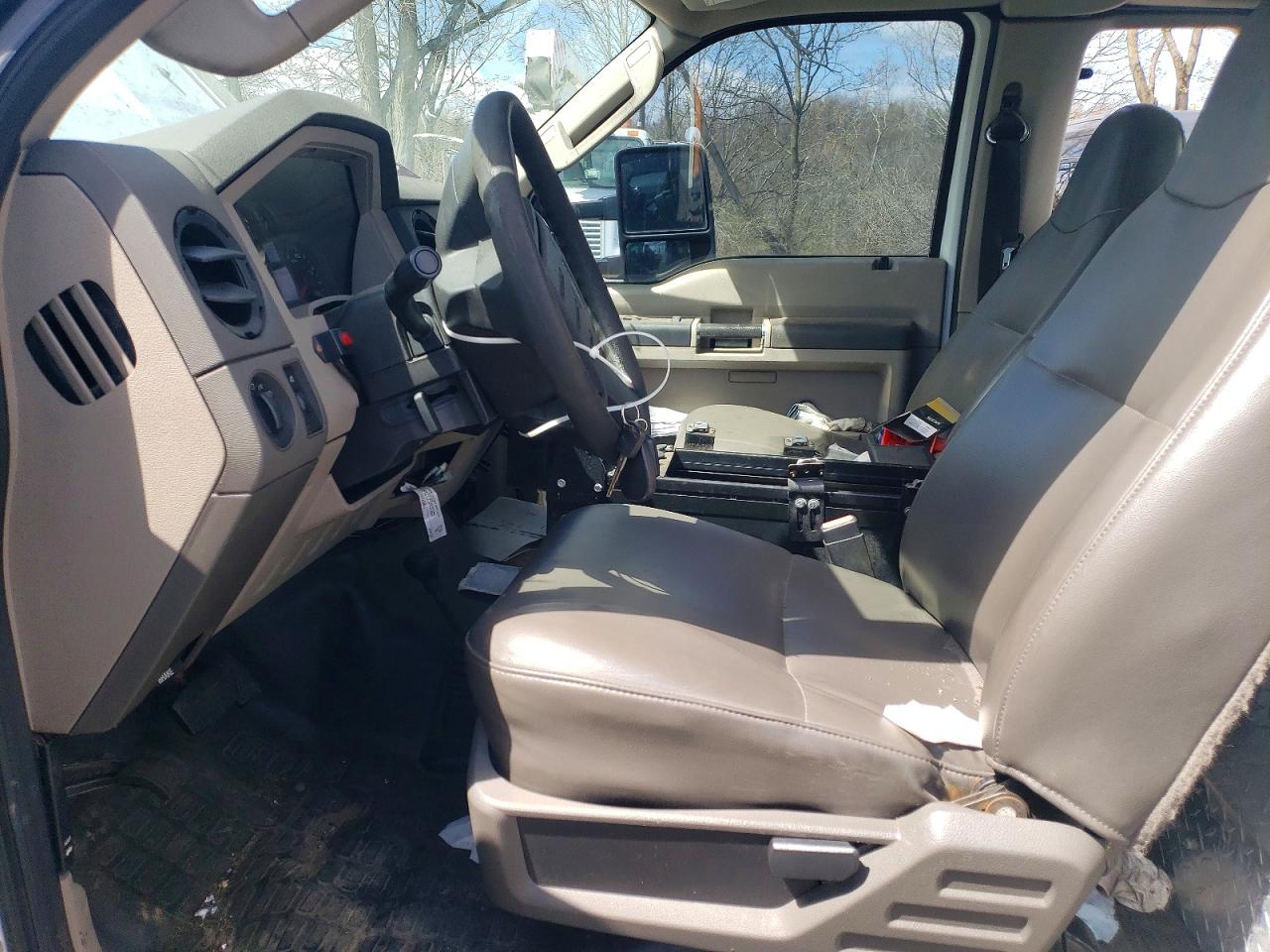 2010 Ford F550 VIN 1FDAX5HR9AEA82553 photo 7