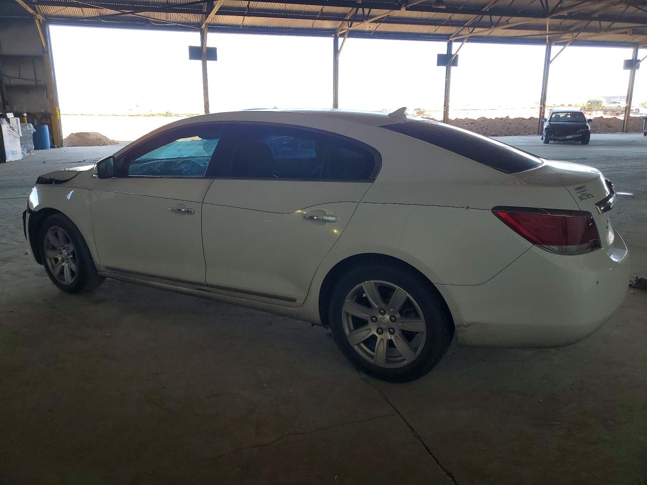 2010 Buick Lacrosse VIN 1G4GC5EG9AF206162 photo 2