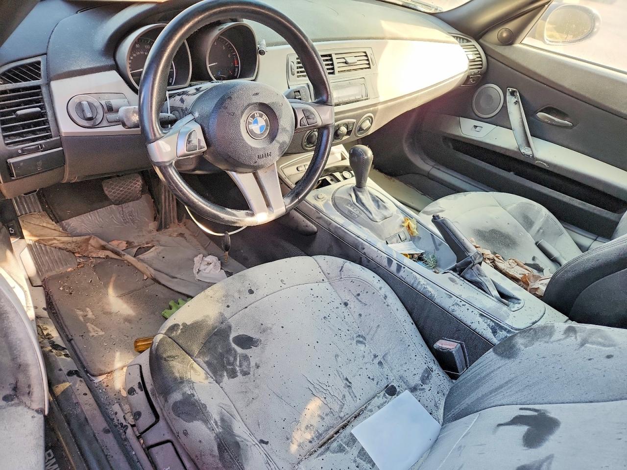 2004 BMW Z4 VIN 4USBT33514LS52119 photo 8