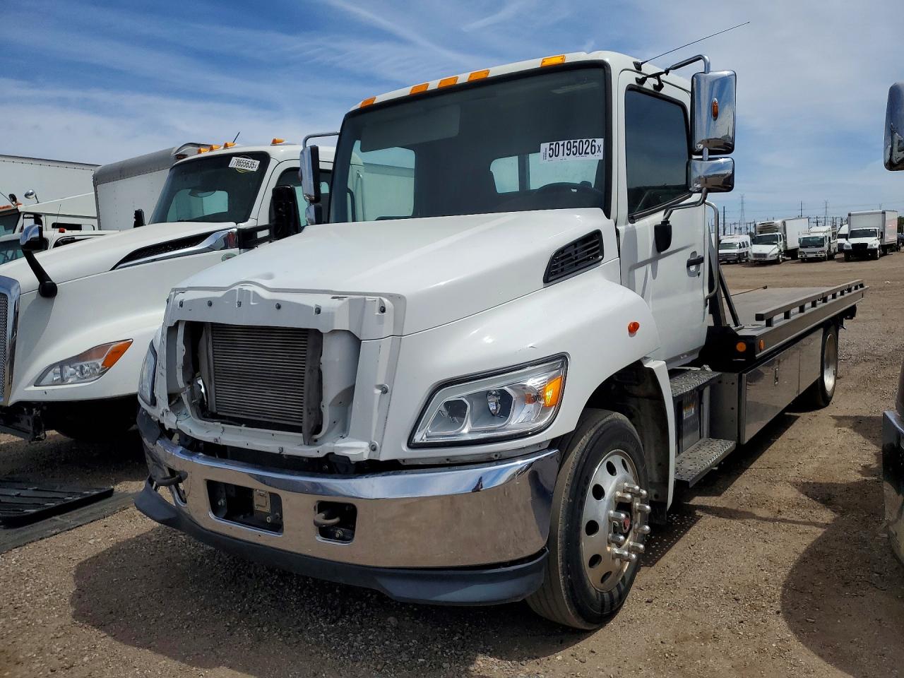 2023 HINO All other VIN 5PVNJ7AN6P5T50641 photo 1