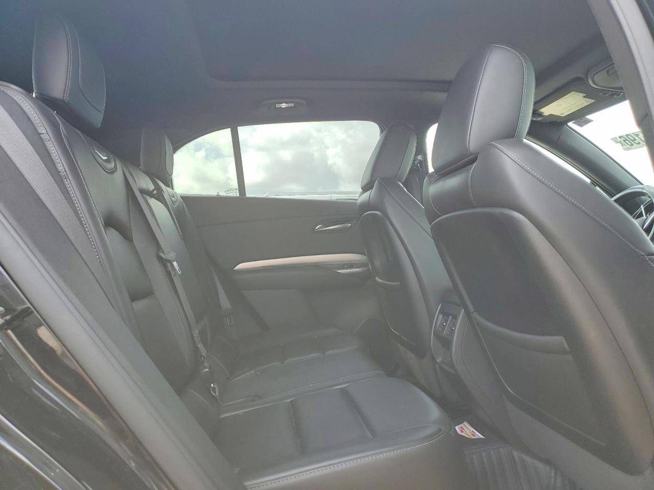 2020 Cadillac Xt4 VIN 1GYFZDR4XLF039834 photo 10