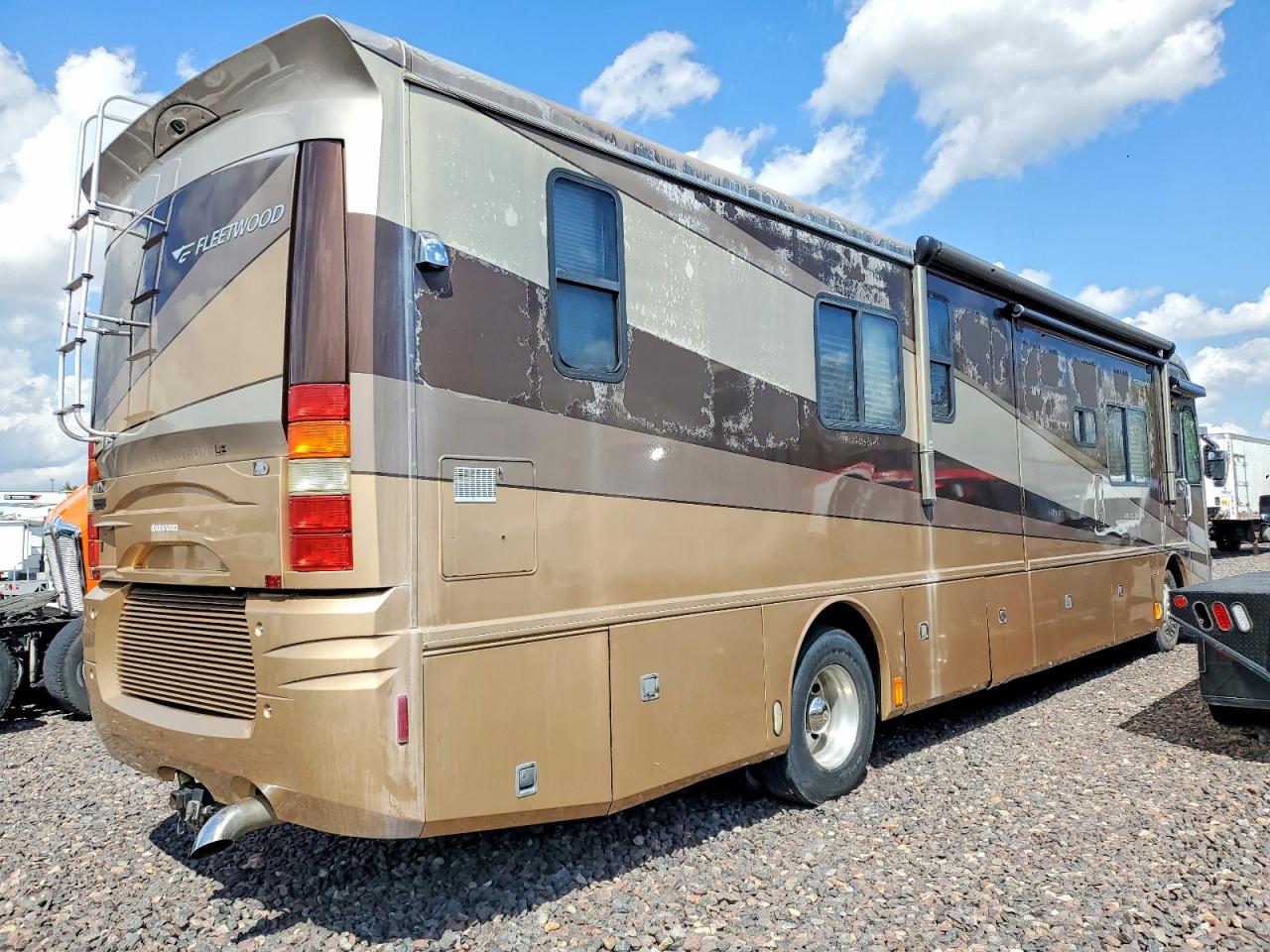 2005 FLEETWOOD All other VIN 4VZBR1J915C048970 photo 4