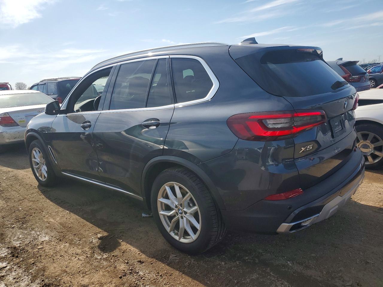 2021 BMW X5 VIN 5UXTA6C09M9H21803 photo 2