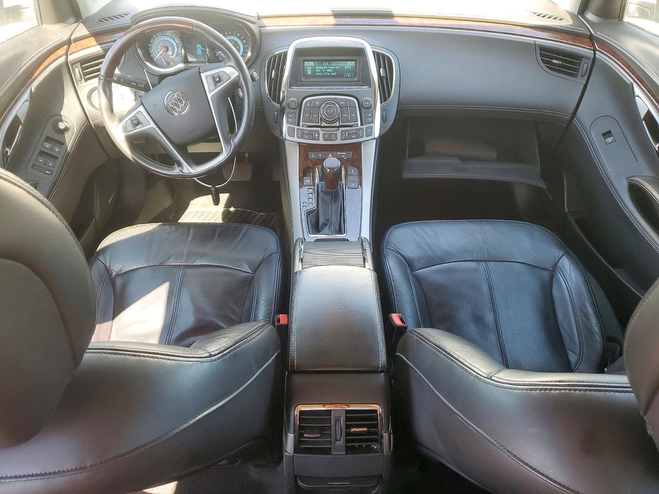 2011 Buick Lacrosse VIN 1G4GD5ED0BF238096 photo 8